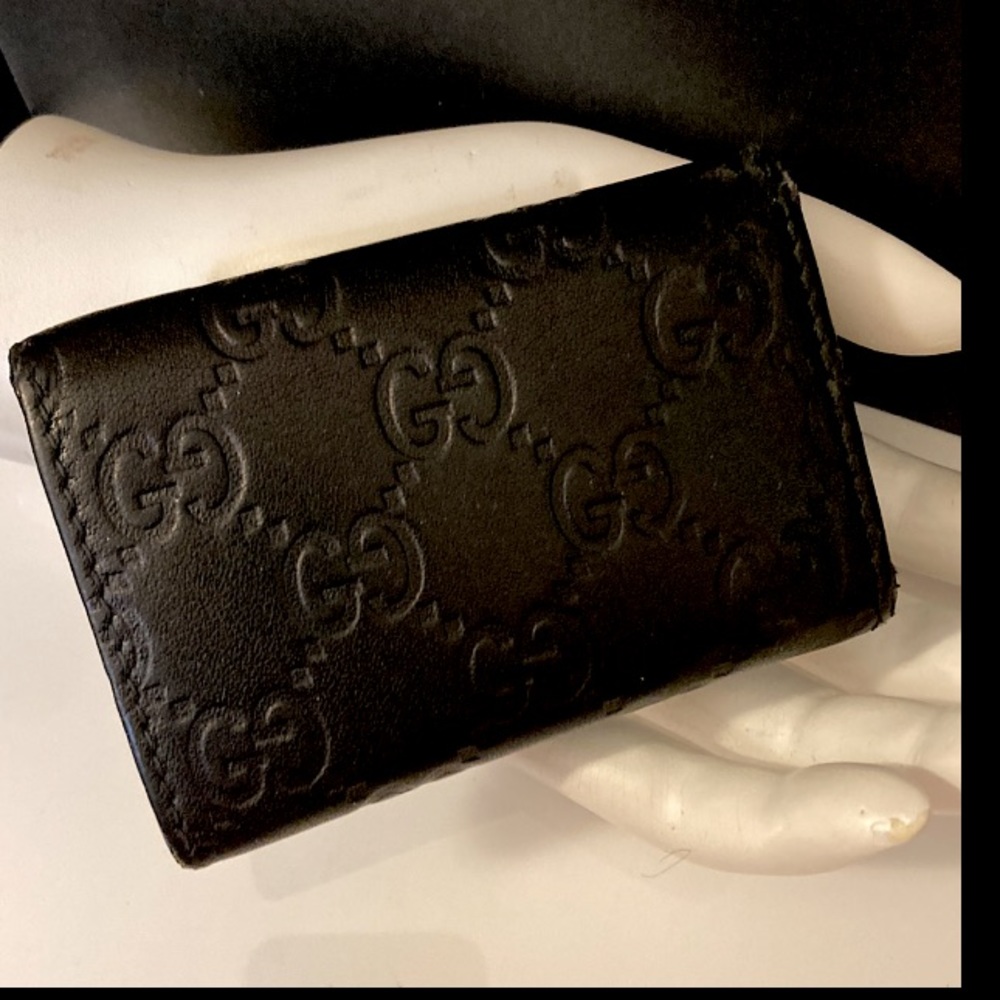 AUTH Gucci New Britt Guccissima Leather 6-Key Case Holder - Black - Picture 2 of 13